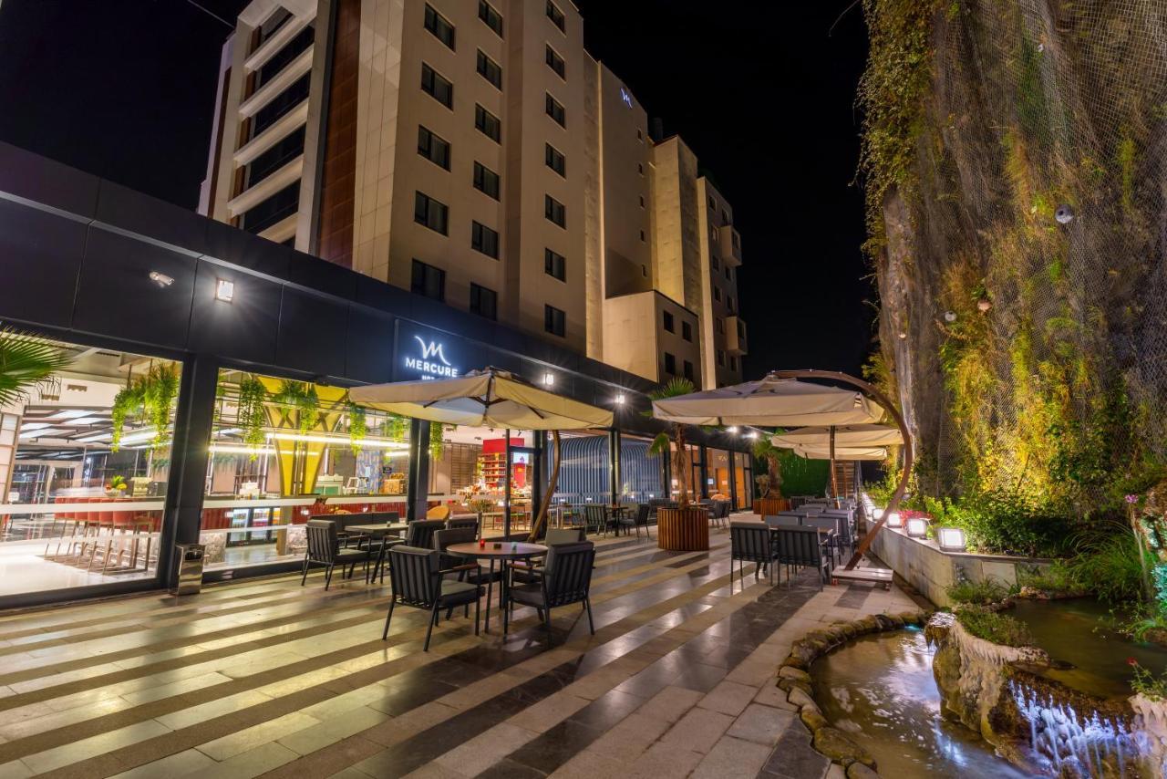 Mercure Trabzon Hotel Esterno foto The hotel's restaurant