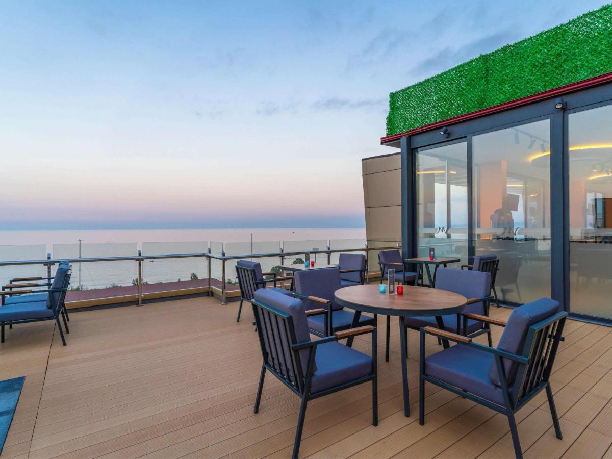 Mercure Trabzon Hotel Esterno foto The Sky Bar