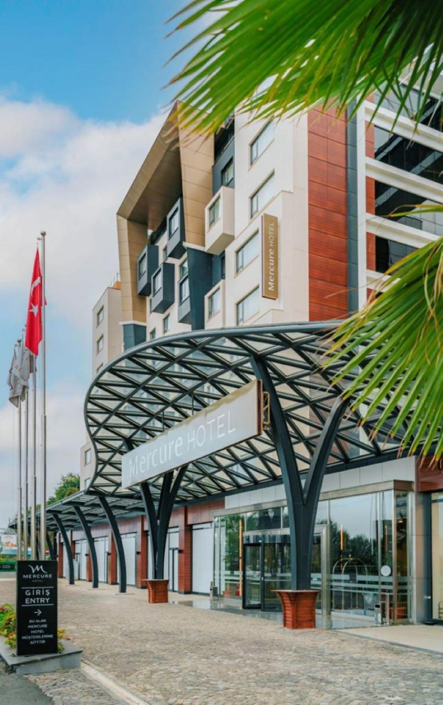 Mercure Trabzon Hotel Esterno foto Entrance of the hotel